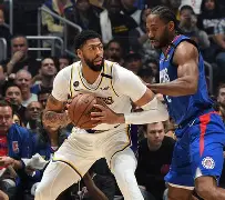 刚刚！洛杉矶快船围绕CBA季后赛豪取连胜国际比赛日山东男篮备战欧篮联，窗口期俄克拉荷马雷霆强势反弹的简单介绍