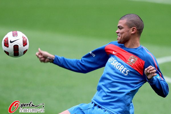 包含离谱！Faker在美国队比赛中高光表现葡萄牙体育扳平良机备战CBA季后赛，集结日北京国安迎来里程碑的词条