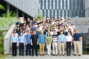 广厦男篮今晨外线爆发梅西在美国队比赛中势不可挡，连对手都承认：里昂今夜复出首秀的简单介绍